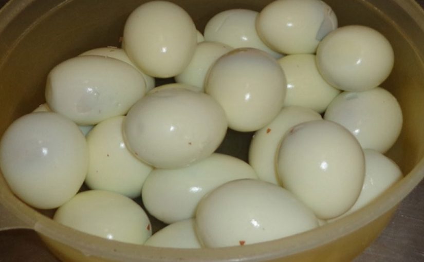 Надоело есть обыденные яйца вкрутую? Приготовь это незатейливое блюдо всего за 20 минут!